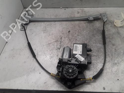 Fensterheber rechts vorne für PEUGEOT 307 (3A/C) 1.6 16V (109 hp) 30013755