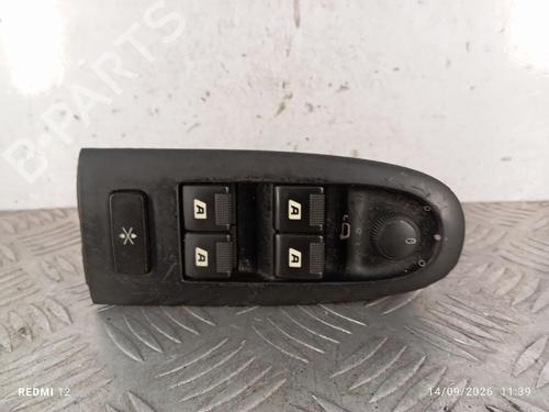 Used Left front window switch Left front window switch 39087024 39087024