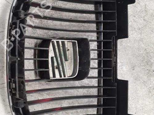 Used Grille Grille SEAT ALTEA (5P1) 1.9 TDI (105 hp) 30013496 30013496