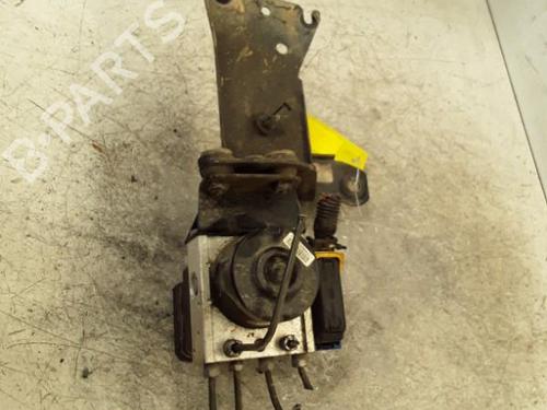 Used ABS pump RENAULT TWINGO II (CN0_) 1.2 16V (CN04, CN0B) (75 hp) 30013414