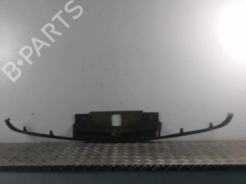 Used Grille Grille 30016811 30016811
