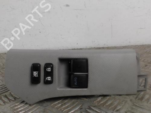 Used Switch TOYOTA YARIS (_P9_) 1.4 D-4D (NLP90_, NLP90R) (90 hp) 30022531