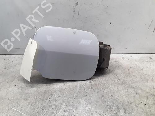 Używane Klapa wlewu paliwa RENAULT CLIO III (BR0/1, CR0/1) 1.5 dCi (C/BR0G, C/BR1G) (68 hp) 30010719