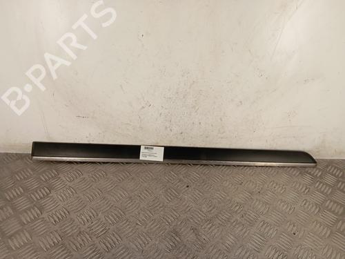 Friso da porta PEUGEOT 407 SW (6E_, 6D_) 1.6 HDi 110 (109 hp) 31167764