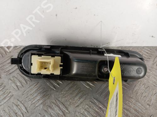 Used Right front window switch Right front window switch RENAULT TWINGO III (BCM_, BCA_) 0.9 TCe 90 (BCM9, BCM2) (90 hp) 33692542 33692542