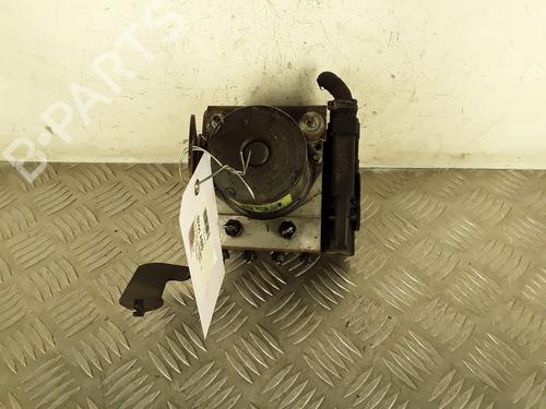 Used ABS pump HYUNDAI i30 (FD) 1.6 CRDi (90 hp) 30080391