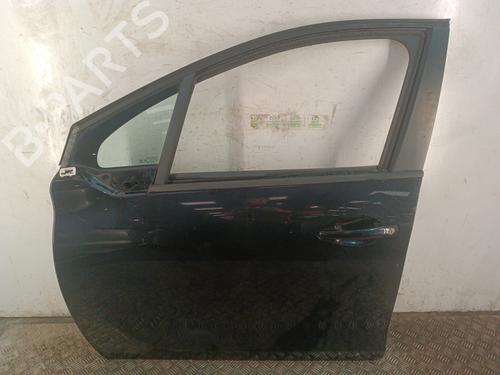 Used Left front door Left front door 39043060 39043060