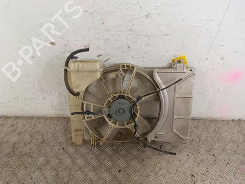 Used Radiator fan TOYOTA YARIS (_P9_) 1.3 VVT-i (SCP90_, SCP90R) (87 hp) 30020642