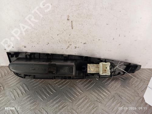 Used Right rear window switch Right rear window switch 38740737 38740737
