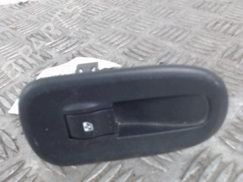 Høyre Foran elrute bryter RENAULT KANGOO / GRAND KANGOO II (KW0/1_) 1.5 dCi 90 (KW05, KW08, KW0G, KW11) (90 hp) 30027729