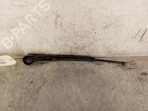 Used Rear windshield wiper arm VW POLO VI (AW1, BZ1, AE1) 1.0 (75 hp) 30018047