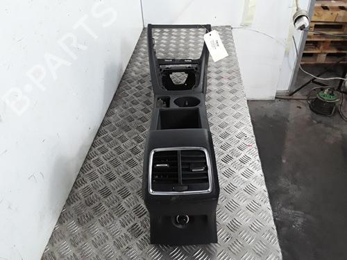 Midtkonsoll AUDI Q3 (8UB, 8UG) 2.0 TDI (140 hp) 30026378