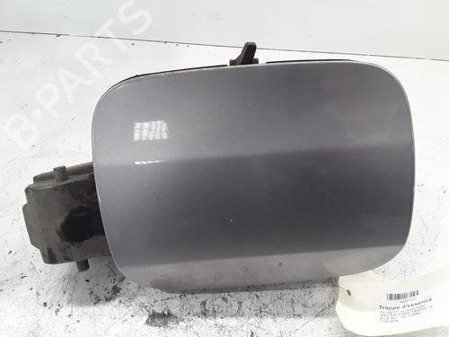 Used Fuel flap PEUGEOT 308 SW II (LC_, LJ_, LR_, LX_, L4_) 1.5 BlueHDi 100 (102 hp) 30011080