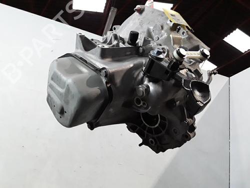 Skrzynia biegów PEUGEOT 208 I (CA_, CC_) 1.2 VTI 82 | BP30015712M3 