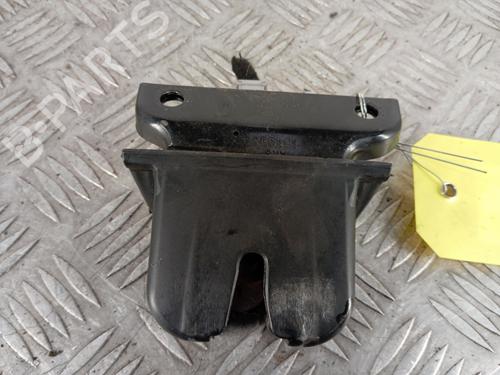 Used Tailgate lock AUDI A3 (8L1) 1.6 (101 hp) 31379233