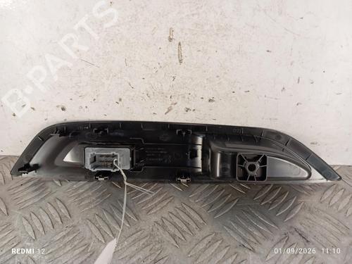 Used Right front window switch Right front window switch 38712702 38712702