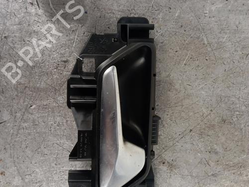 Højre bagtil invendig håndtag PEUGEOT 2008 II (UD_, US_, UY_, UJ_, UR_, UC_) 1.2 PureTech 130 (USHNS, URHNS) (130 hp) 30010041