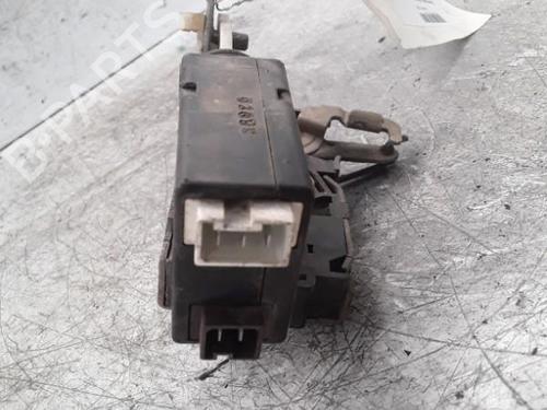 Used Front left lock PEUGEOT 405 I (15B) 1.9 Diesel (69 hp) 30013602