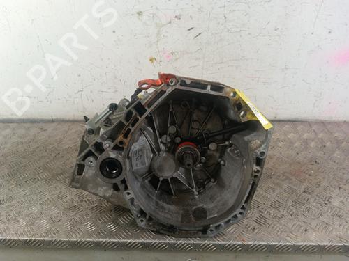Used Gearbox NISSAN JUKE (F15) 1.5 dCi (110 hp) 30026027