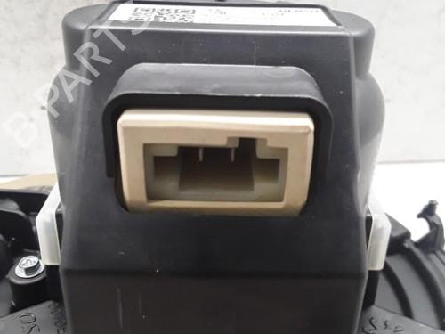Used Heater blower motor Heater blower motor DS DS 7 Crossback (J4_, JR_, JC_) 2.0 BlueHDi 180 (JJEHZR) (177 hp) 30013968 30013968