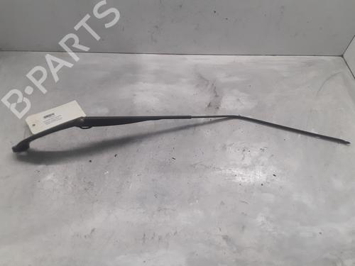 Used Front windshield wiper arm RENAULT CAPTUR I (J5_, H5_) 1.2 TCe 120 (118 hp) 30015050