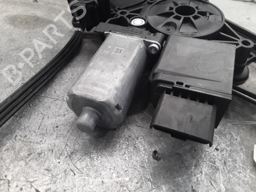 Front left window mechanism PEUGEOT 3008 II SUV (MC_, MR_, MJ_, M4_) Hybrid4 (M45GBU) | BP30008876C22