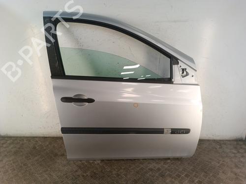 Used Right front door RENAULT CLIO III (BR0/1, CR0/1) 1.5 dCi (BR17, CR17) (86 hp) 30017224