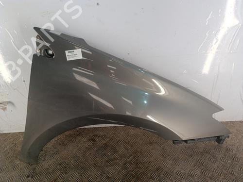 Used Right front fenders Right front fenders 33692948 33692948