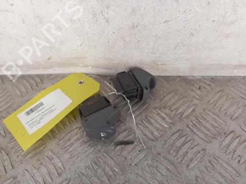 Used Left front window switch RENAULT CLIO II (BB_, CB_) 1.4 (B/CB0C, B/CB0S) (75 hp) 31880652
