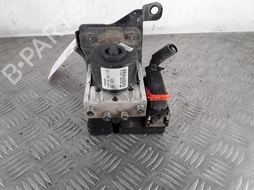 Used ABS pump TOYOTA YARIS (_P9_) 1.4 D-4D (NLP90_, NLP90R) (90 hp) 30451531