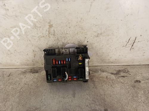 Used Fuse box Fuse box CITROËN XSARA PICASSO (N68) 1.6 HDi (90 hp) 33691900 33691900