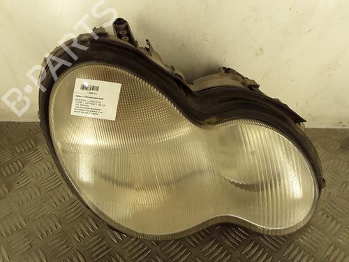 Used Right headlight MERCEDES-BENZ C-CLASS (W203) C 180 (203.035) (129 hp) 30484937