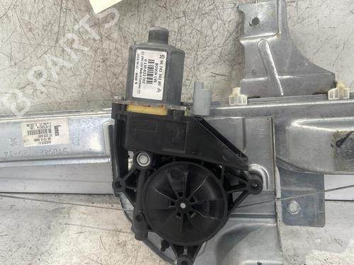 Rudehejsemekanisme Højre foran PEUGEOT 208 I (CA_, CC_) 1.2 VTI 82 | BP30021344C23 