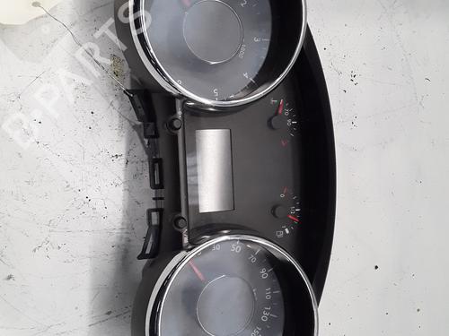 Used Instrument cluster PEUGEOT 5008 (0U_, 0E_) 1.6 HDi (110 hp) 30021000
