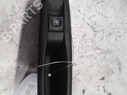 Used Left rear window switch RENAULT CAPTUR I (J5_, H5_) 1.5 dCi 90 (J5N4, J5M5, J5MW, J5M6, J5AL, J5AJ) (90 hp) 30020918