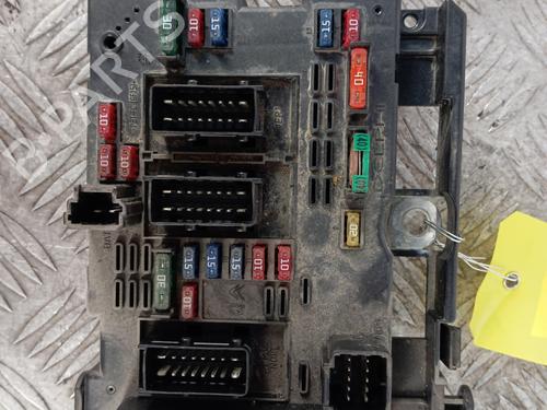 Used Fuse box Fuse box PEUGEOT 307 (3A/C) 2.0 HDi 90 (90 hp) 33692644 33692644