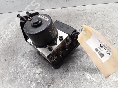 Pompe ABS VW POLO IV (9N_, 9A_) 1.2 12V (64 hp) 30018585