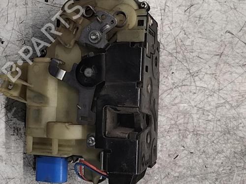 Cerradura puerta delantera derecha SKODA FABIA I Combi (6Y5) 1.9 SDI | BP30015426C97 