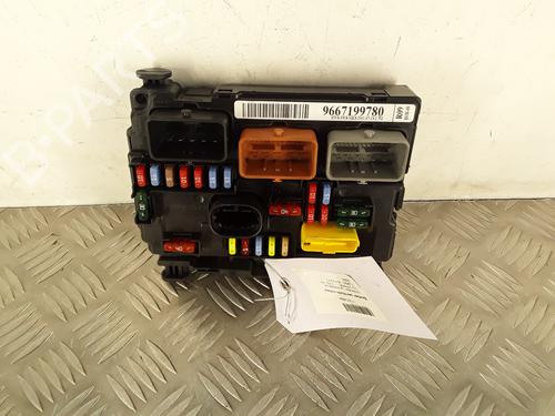 fuse-box-citroen-c3-ii-sc_-2009-30007635 main image