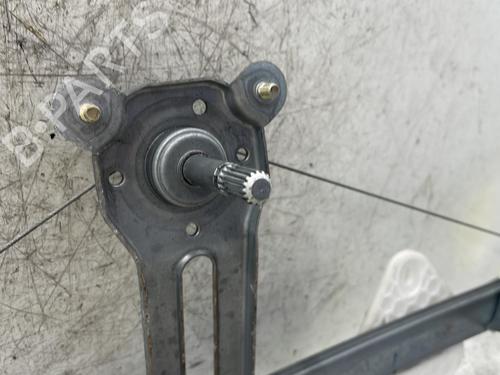 Used Front right window mechanism DACIA LOGAN (LS_) 1.4 (LS0A, LS0C, LS0E, LS0G) (75 hp) 30021073