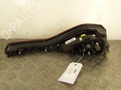 Used Right tailgate light Right tailgate light RENAULT MEGANE IV Hatchback (B9A/M/N_) 1.5 dCi 110 (B9A3) (110 hp) 30011563 30011563