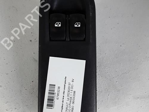 Używane Przełącznik szyby przedniej lewej RENAULT CLIO III (BR0/1, CR0/1) 1.5 dCi (BR17, CR17) (86 hp) 30021842