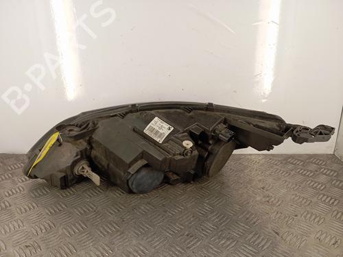 Used Right headlight Right headlight PEUGEOT 308 II (LB_, LP_, LW_, LH_, L3_) 1.6 THP 125 (125 hp) 33693351 33693351