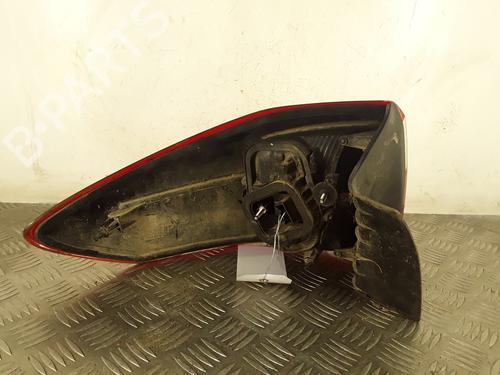 right-taillight-ford-c-max-ii-dxacb7-dxaceu-2010-2011-2012-2013-2014-2015-2016-2017-2018-2019-30098278 main image