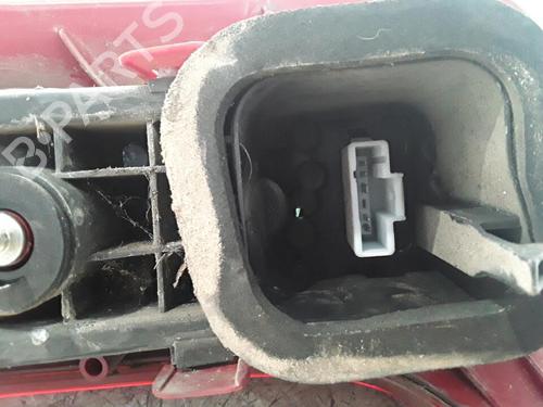 Używane Lampa tylna prawa PEUGEOT 206 SW (2E/K) 1.4 HDi (68 hp) 30015502