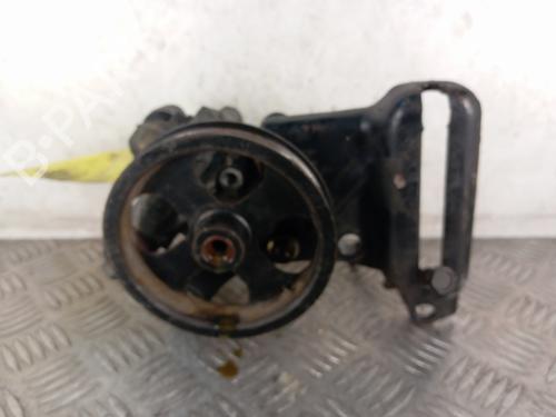 Used Steering pump TOYOTA RAV 4 II (_A2_) 2.0 D 4WD (CLA20_, CLA21_, CLA20R, CLA21R) (116 hp) 32113074
