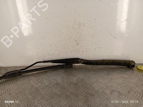 front-windshield-wiper-arm-nissan-juke-f15-2010-2011-2012-2013-2014-2015-2016-2017-2018-2019-36967052 main image