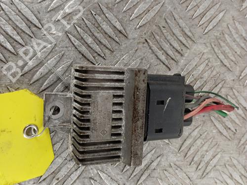 Used Electronic module RENAULT CLIO II (BB_, CB_) 1.5 dCi (B/C2J) (68 hp) 31583672