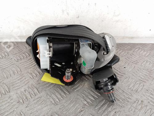 Used Front left seatbelt Front left seatbelt HYUNDAI i30 Estate (GD) 1.6 CRDi (110 hp) 31039645 31039645