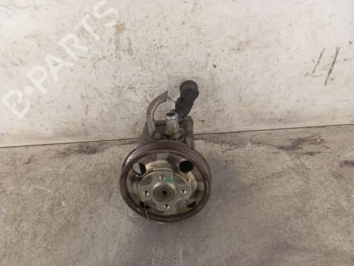 Used Steering pump Steering pump VOLVO V70 III (135) D5 (185 hp) 30025384 30025384